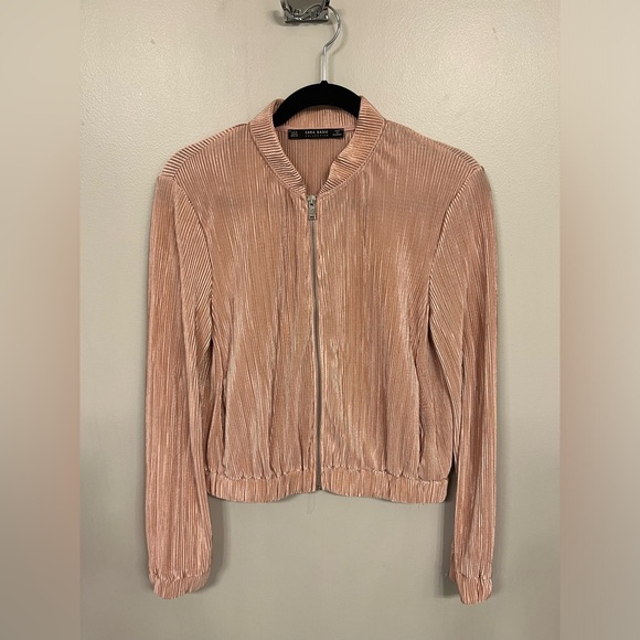 Zara Jackets & Blazers - Zara pink plisse bomber jacket medium